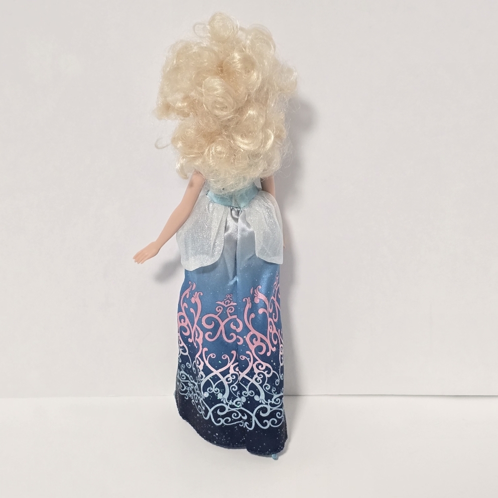 Hasbro Disney Princess Royal Shimmer Series Cinderella 11" Doll #B5288 72561 - Picture 7 of 15